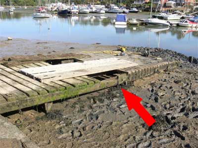 Broken slipway